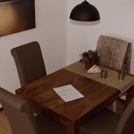 Ferienwohnung Im Schieferhaus *